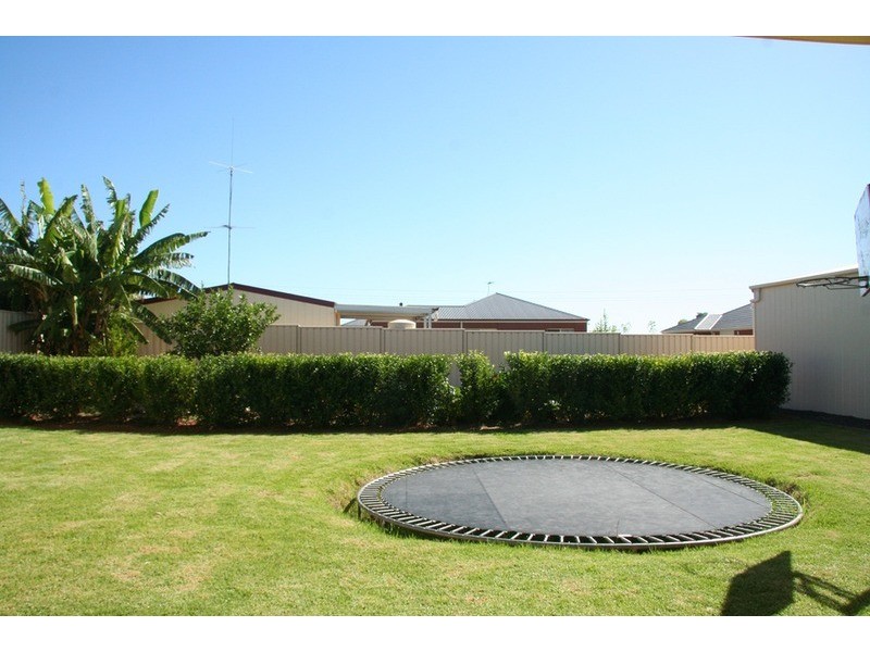 9 Summer  Drive, Buronga NSW 2739