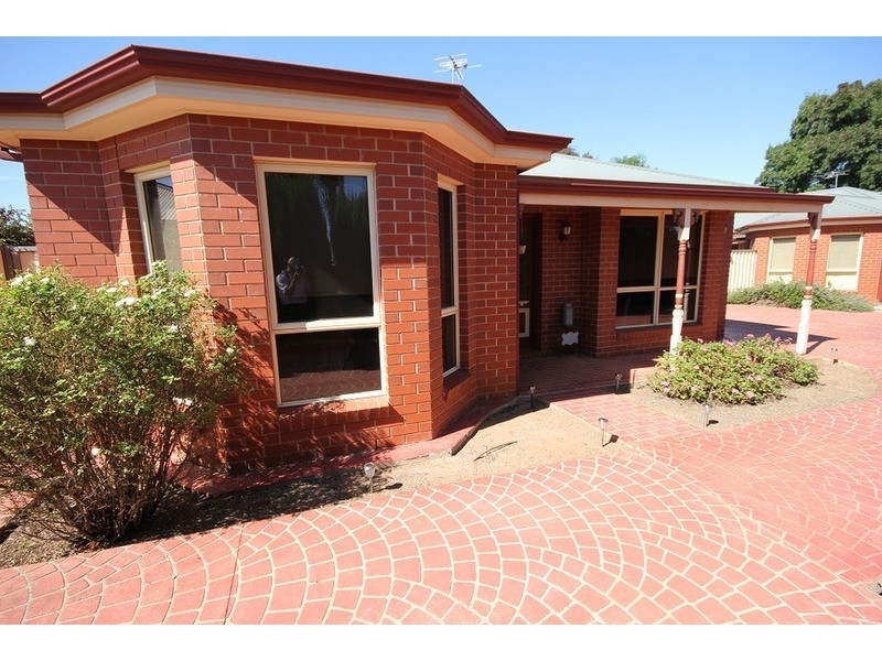 2/53 Belleview Drive, Irymple VIC 3498
