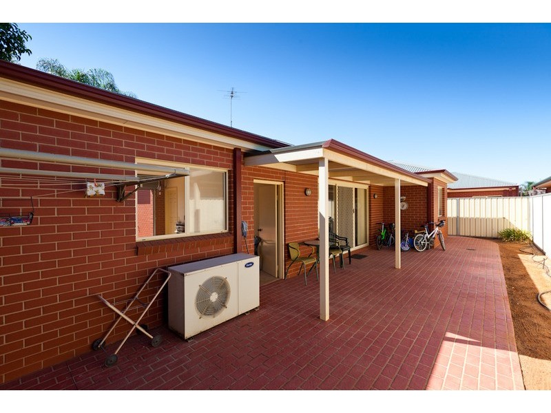 2/53 Belleview Drive, Irymple VIC 3498