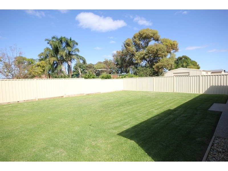12 Nicholas Avenue, Mildura VIC 3500