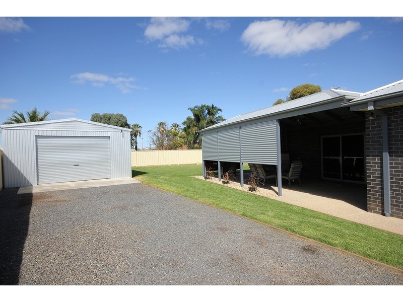 12 Nicholas Avenue, Mildura VIC 3500
