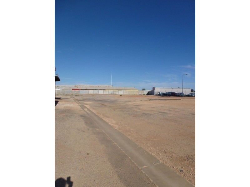 23-51 Eighth Street, Mildura VIC 3500