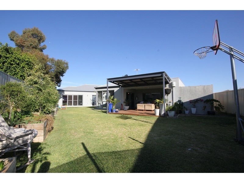 13 Bakogiannis  Court, Mildura VIC 3500