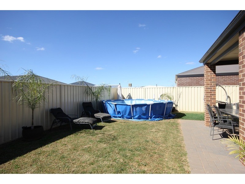 5 Dune  Drive, Mildura VIC 3500