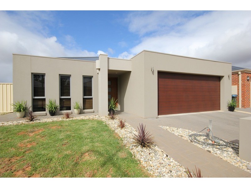 5 Dune  Drive, Mildura VIC 3500