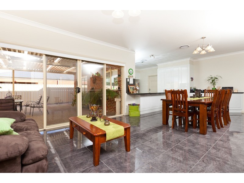 6 Rita  Court, Mildura VIC 3500