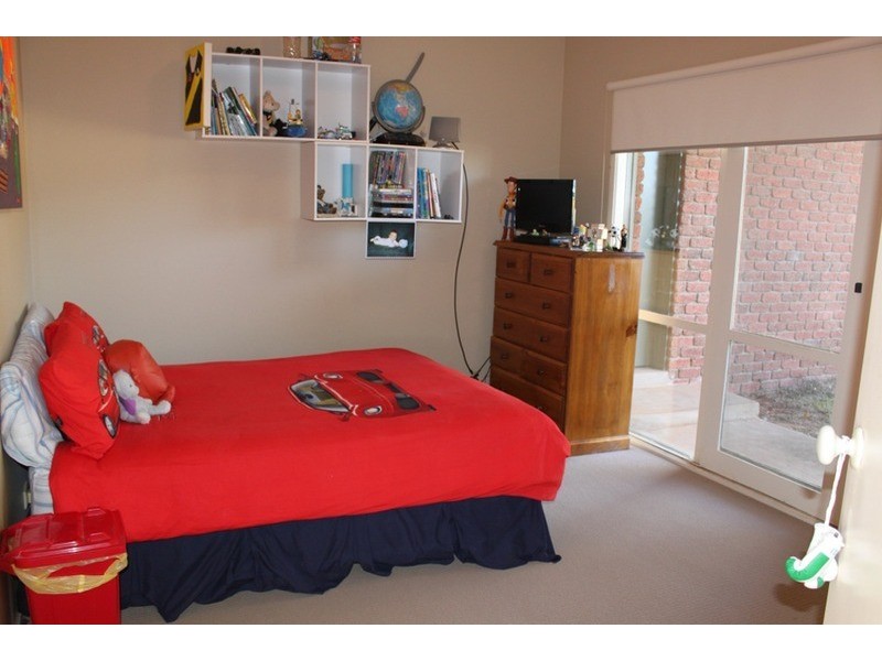 28 Ginquam  Avenue, Nichols Point VIC 3501