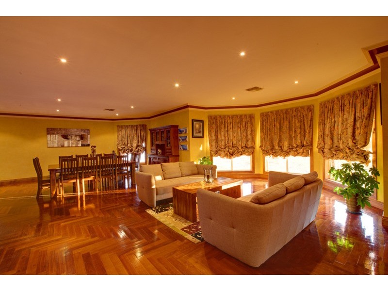 10 Seymours Road, Red Cliffs VIC 3496
