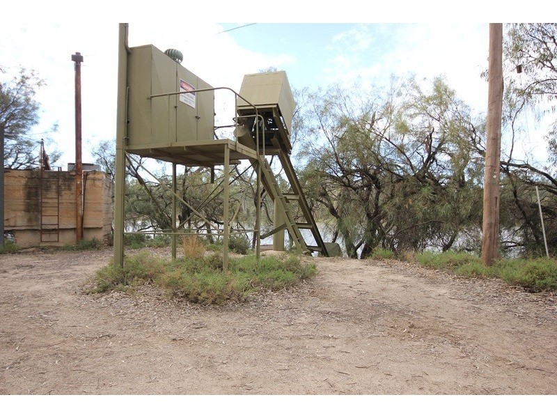 Linden Grove, Alkira Road, Yelta VIC 3505