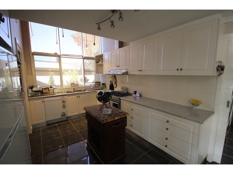 4 Acacia Court, Mildura VIC 3500