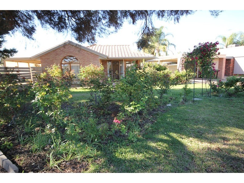 4 Rodney  Court, Mildura VIC 3500