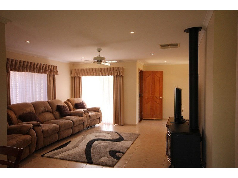 1 Fawkner Court, Mildura VIC 3500