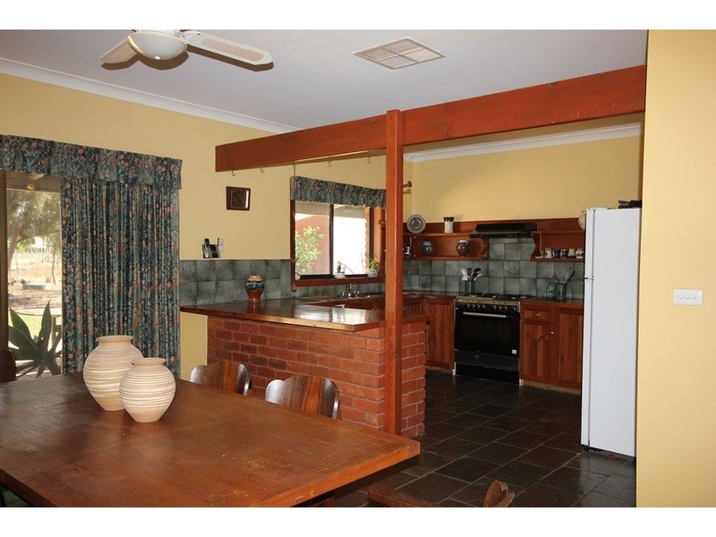 18 Laurel  Avenue, Nichols Point VIC 3501