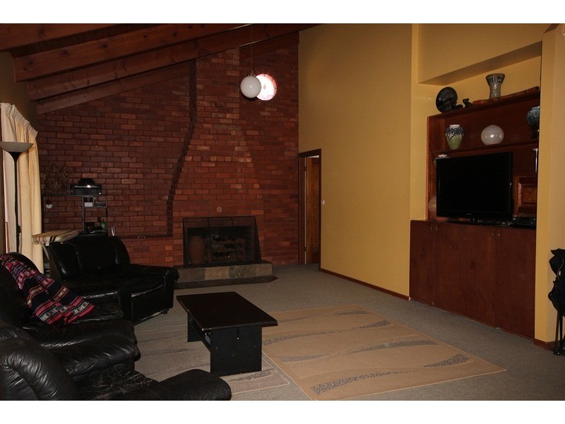 18 Laurel  Avenue, Nichols Point VIC 3501