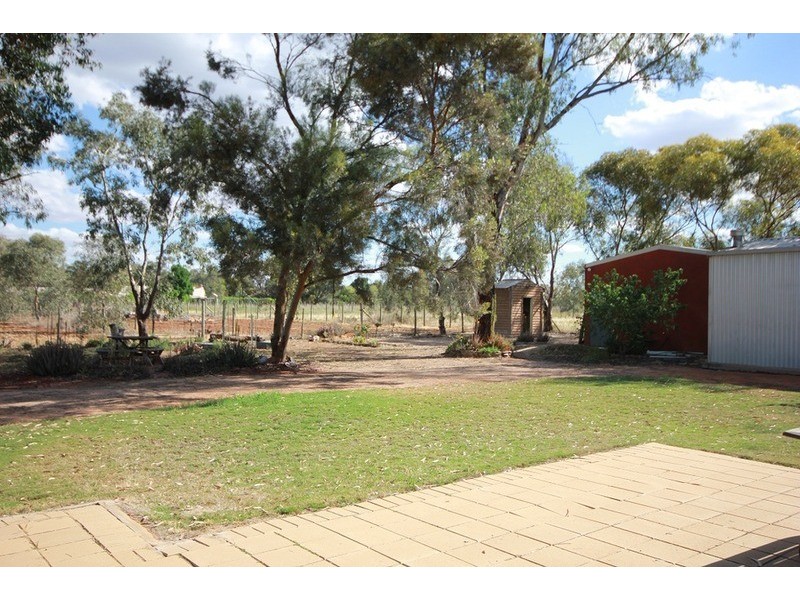 18 Laurel  Avenue, Nichols Point VIC 3501