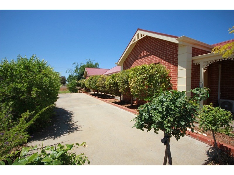 921 Cureton  Avenue, Irymple VIC 3498