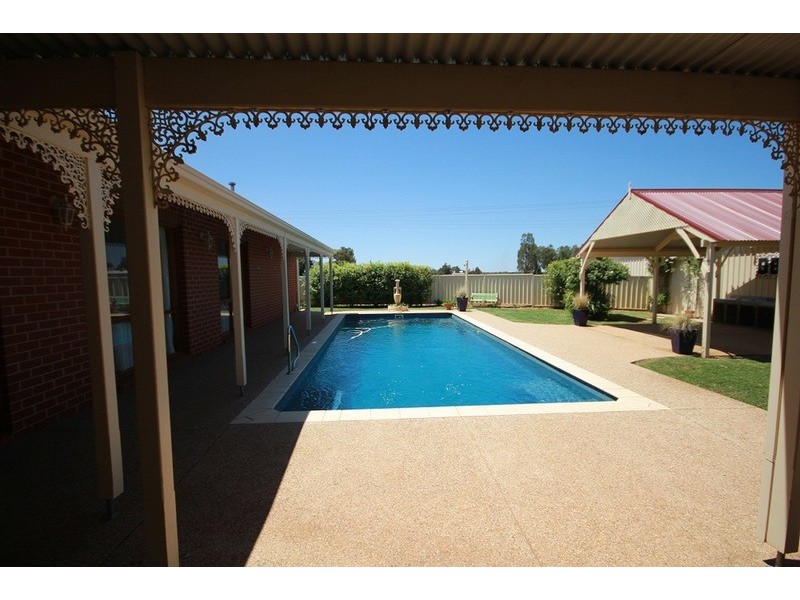 921 Cureton  Avenue, Irymple VIC 3498