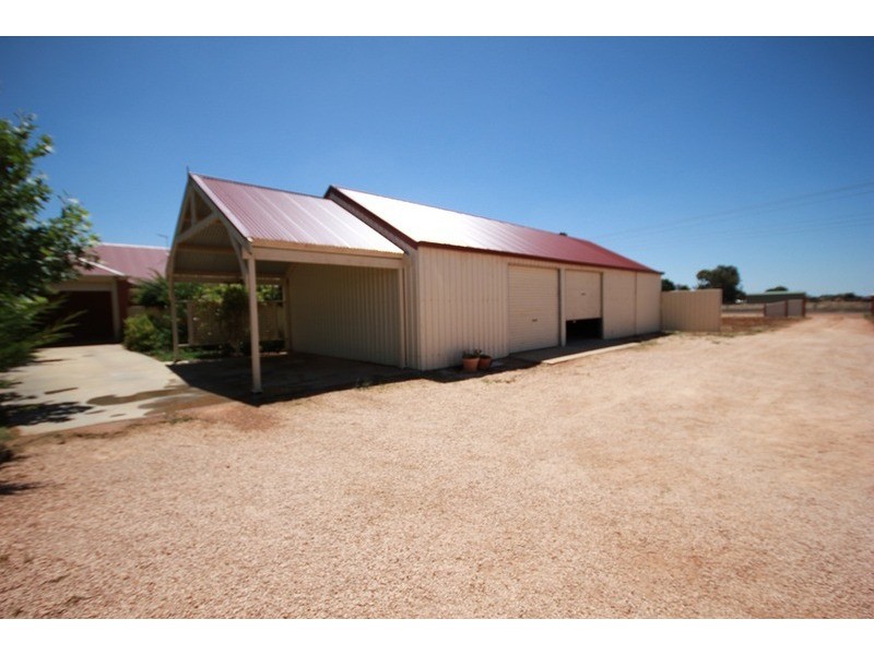 921 Cureton  Avenue, Irymple VIC 3498