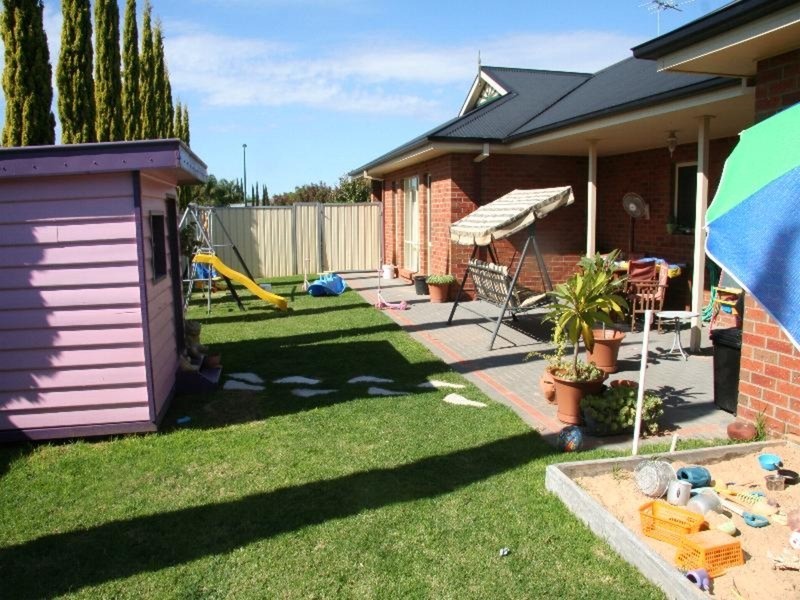 18 Petrucci Way, Mildura VIC 3500