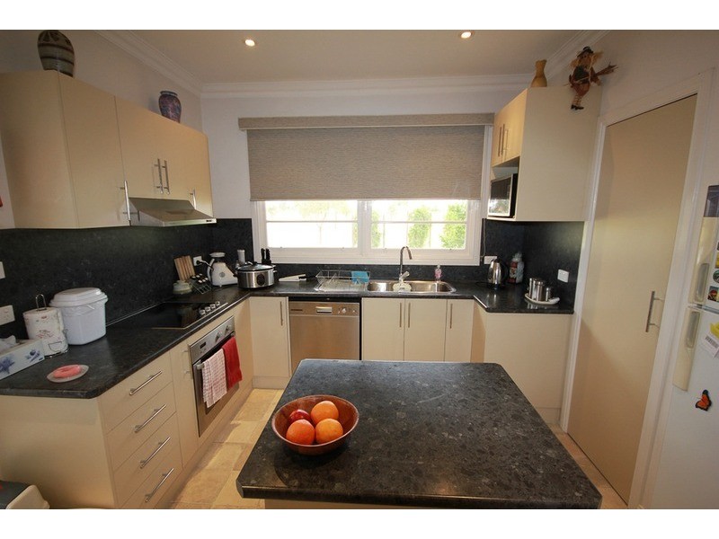 16 Krake Road, Red Cliffs VIC 3496