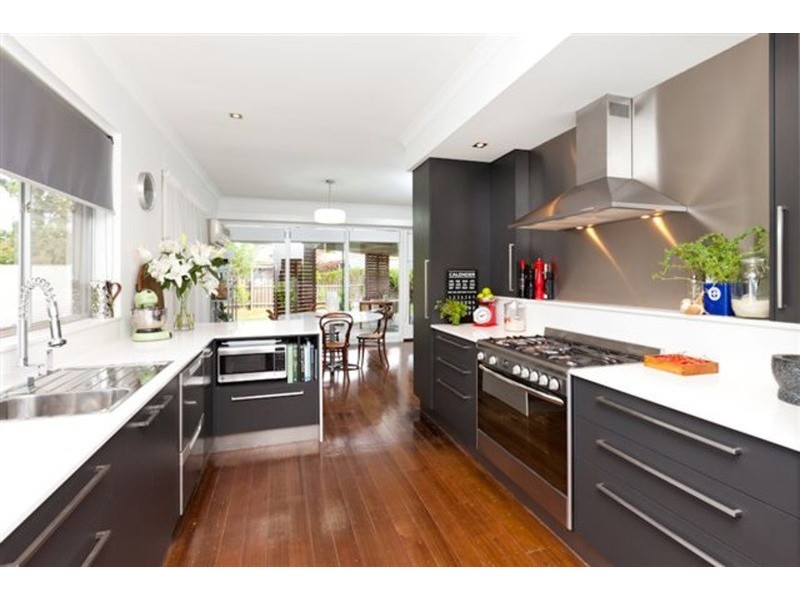 6 Willow Grove, Mildura VIC 3500