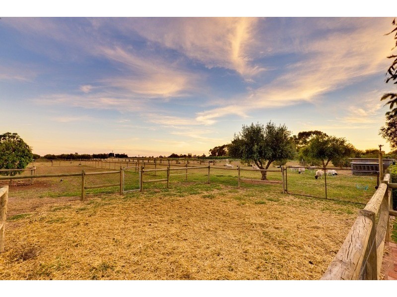 178 Koorlong Avenue, Nichols Point VIC 3501