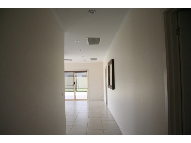 20 Oasis Boulevard, Mildura VIC 3500