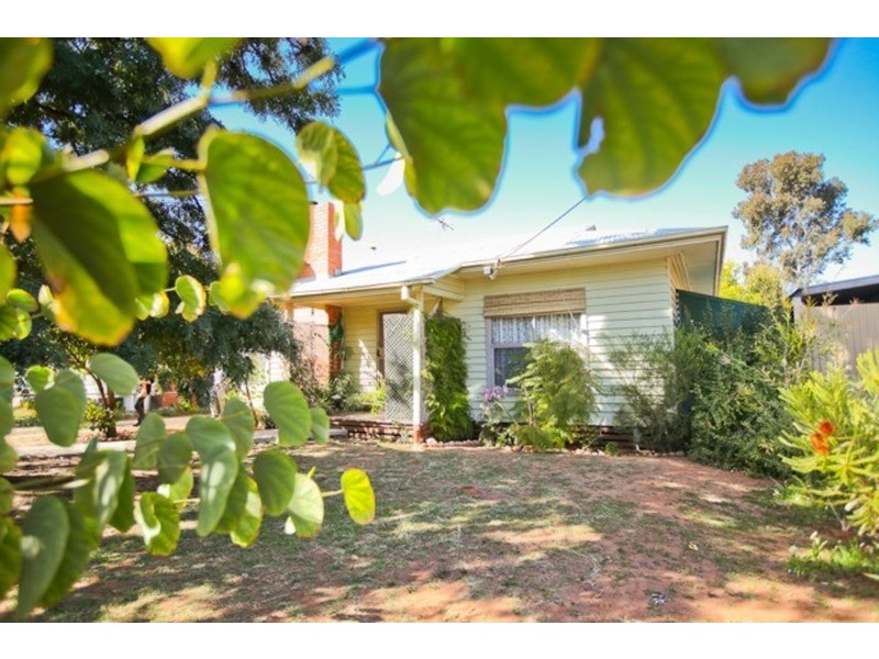 21 Loddon Avenue, Red Cliffs VIC 3496