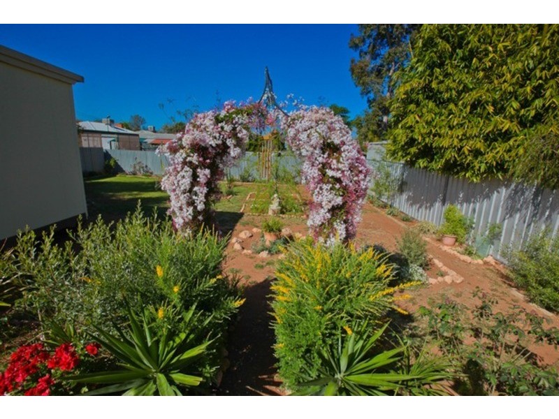 21 Loddon Avenue, Red Cliffs VIC 3496