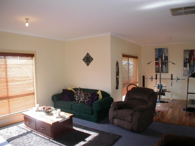 328 Cowanna Avenue, Merbein VIC 3505