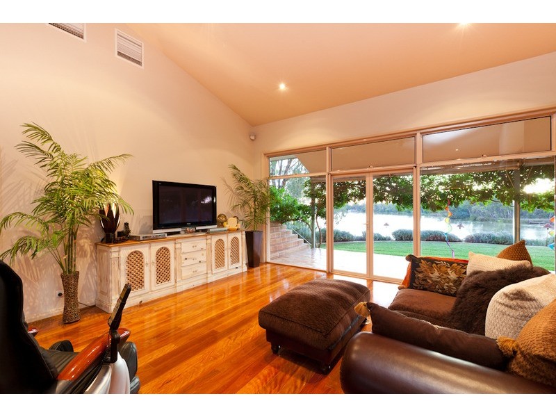 8 Riverview Rise, Gol Gol NSW 2738