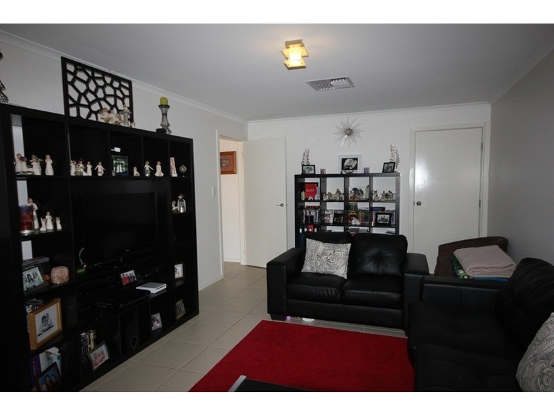 2 Cook  Drive, Red Cliffs VIC 3496