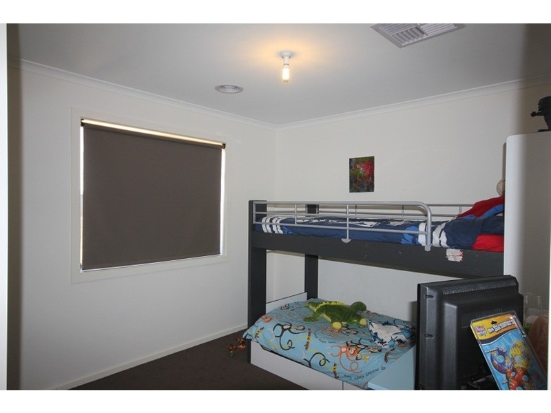 2 Cook  Drive, Red Cliffs VIC 3496