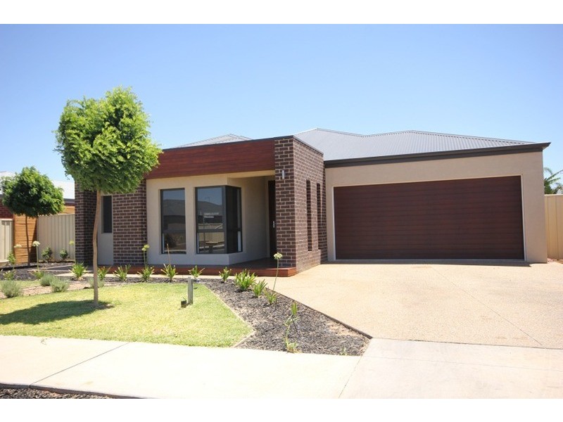 2 Cosgrove Court, Mildura VIC 3500