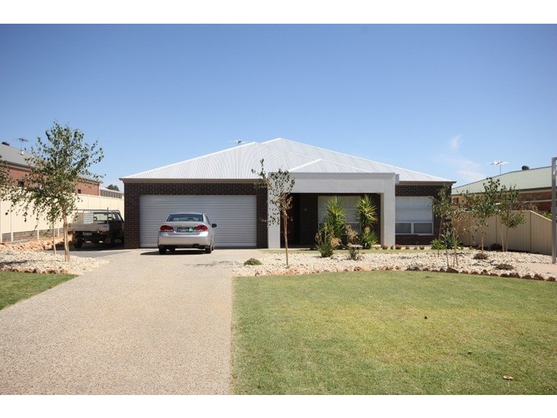 123 Wood Street, Gol Gol NSW 2738