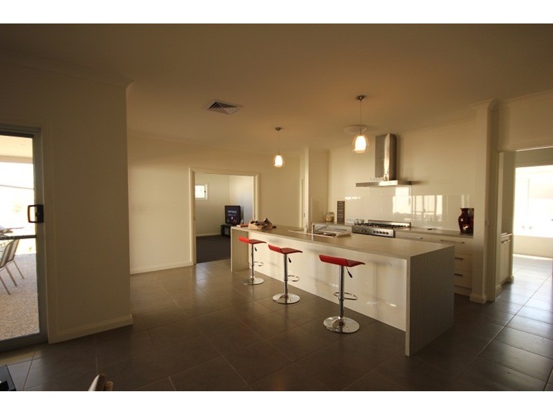 123 Wood Street, Gol Gol NSW 2738