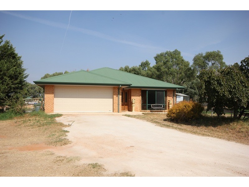 526 Cureton Avenue, Nichols Point VIC 3501