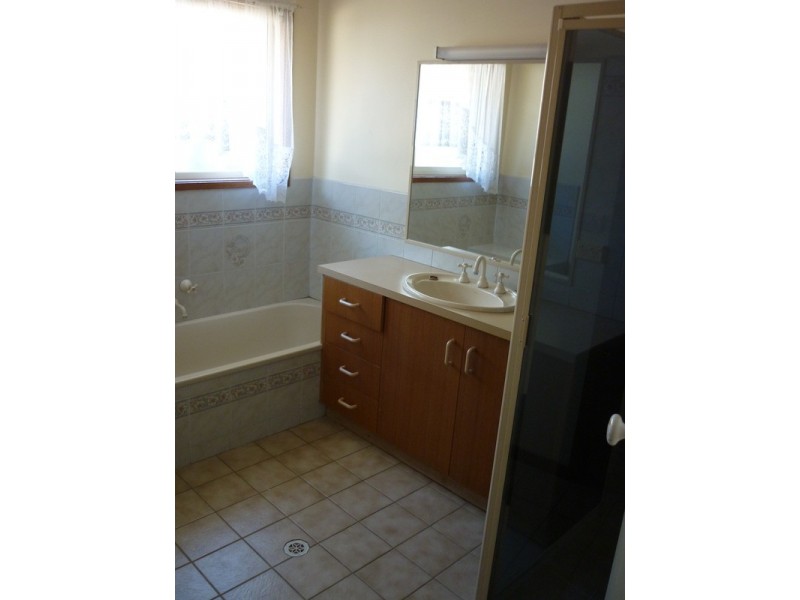 7 Aylmer Court, Mildura VIC 3500