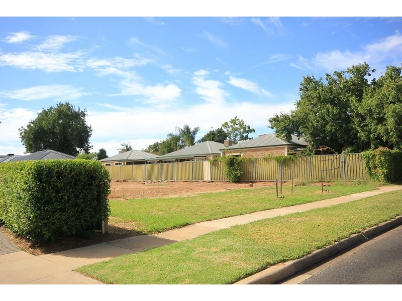 11 Wattle Avenue, Mildura VIC 3500