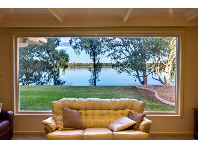 73 Cooke Street, Nichols Point VIC 3501