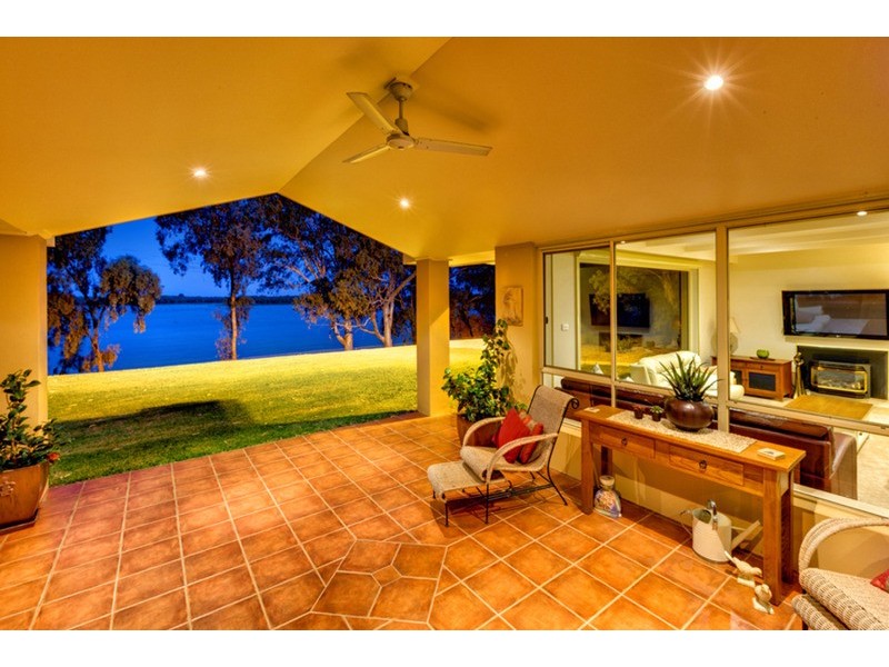 73 Cooke Street, Nichols Point VIC 3501