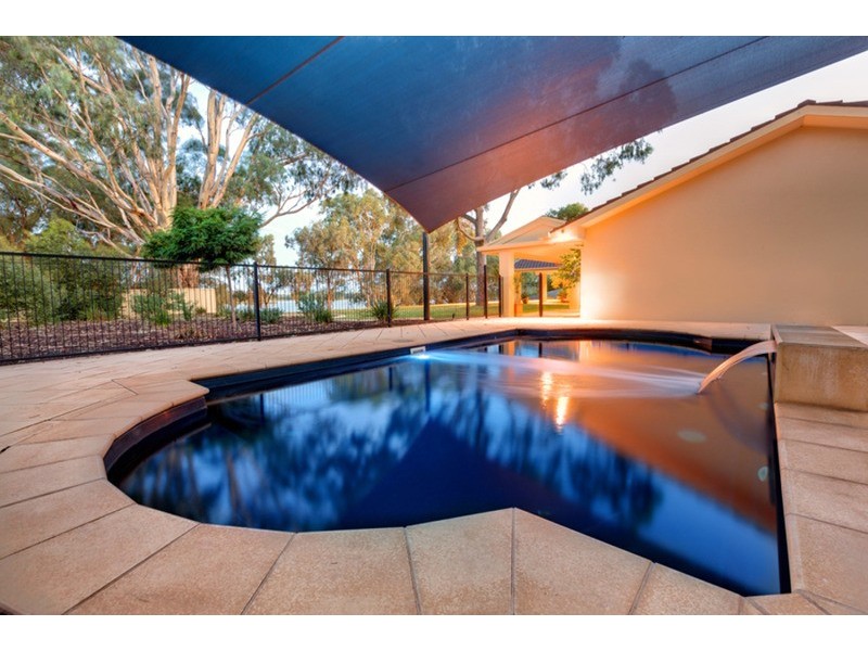 73 Cooke Street, Nichols Point VIC 3501