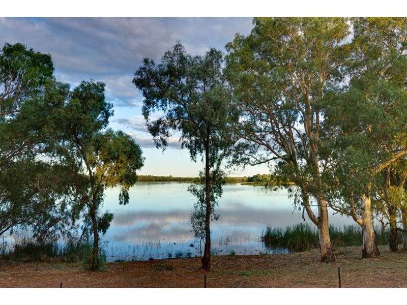 73 Cooke Street, Nichols Point VIC 3501