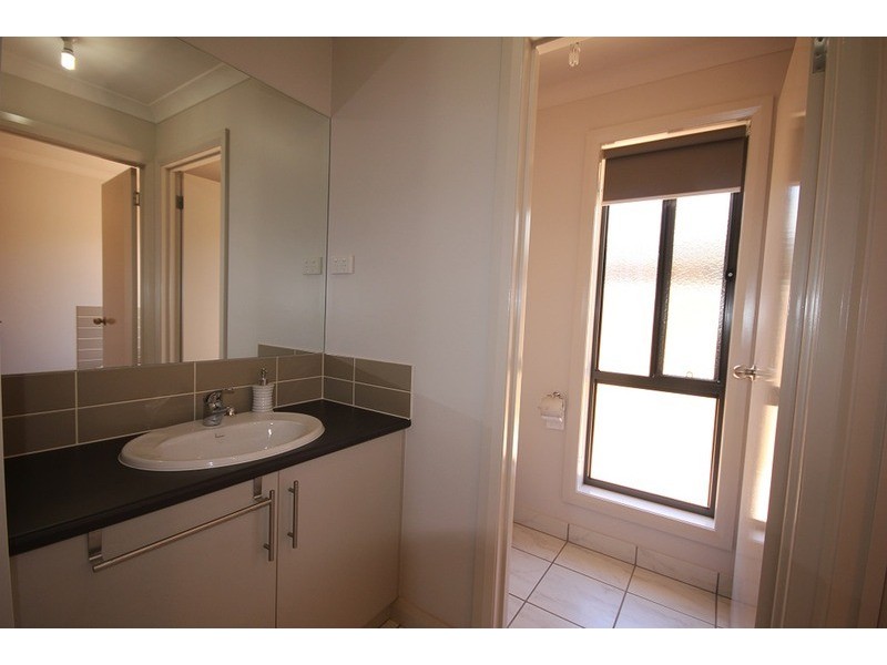 16 Barraclough Way, Mildura VIC 3500