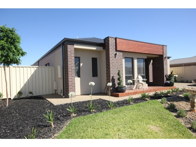 2 Cosgrove Court, Mildura VIC 3500