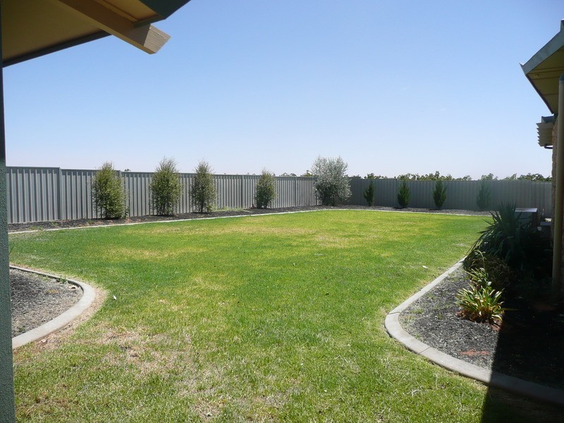 79 Melaleuca Street, Buronga NSW 2739