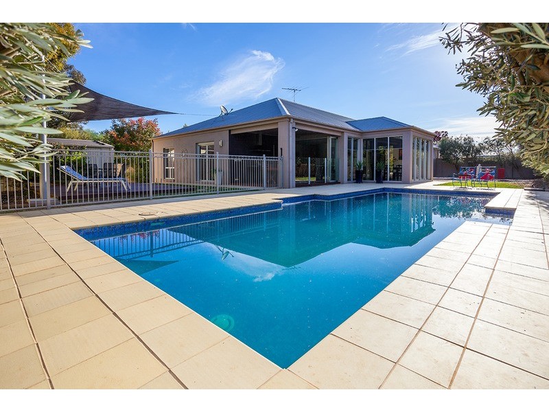 17 Cambridge Terrace, Mildura VIC 3500