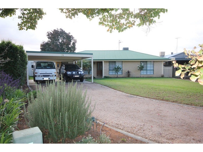 34 Crane Drive, Buronga NSW 2739