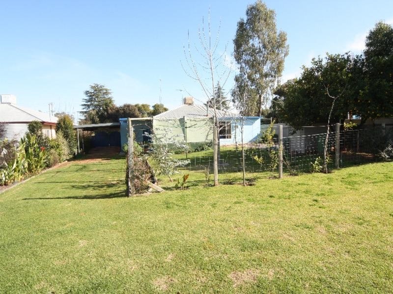 4 Churchill Street, Buronga NSW 2739