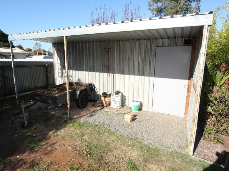 4 Churchill Street, Buronga NSW 2739